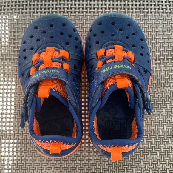 Stride Rite Size 5c - Picture 4 of 4